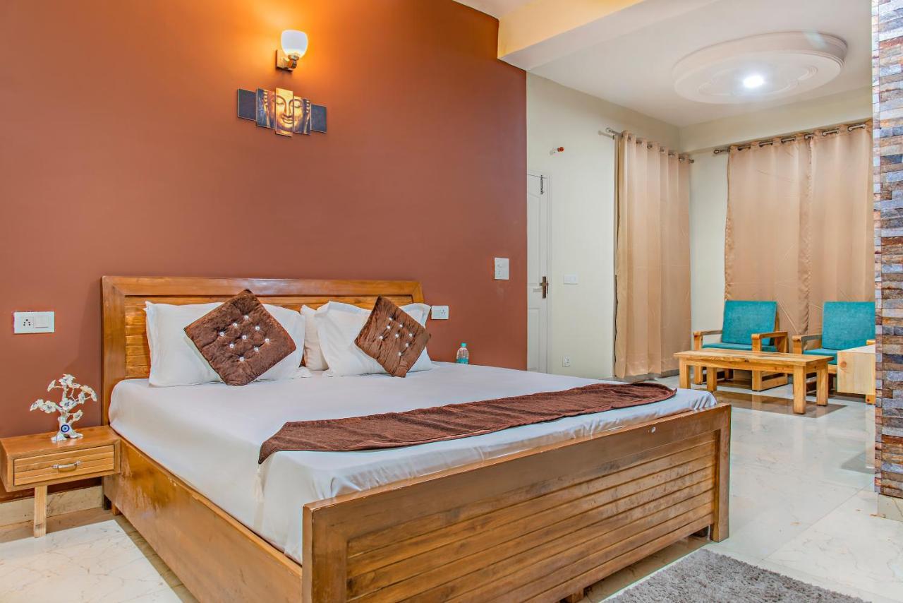 The Hillcrest Paradise Kasauli Exterior foto