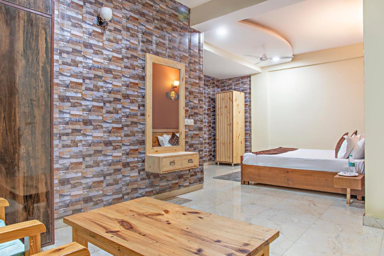 The Hillcrest Paradise Kasauli Exterior foto